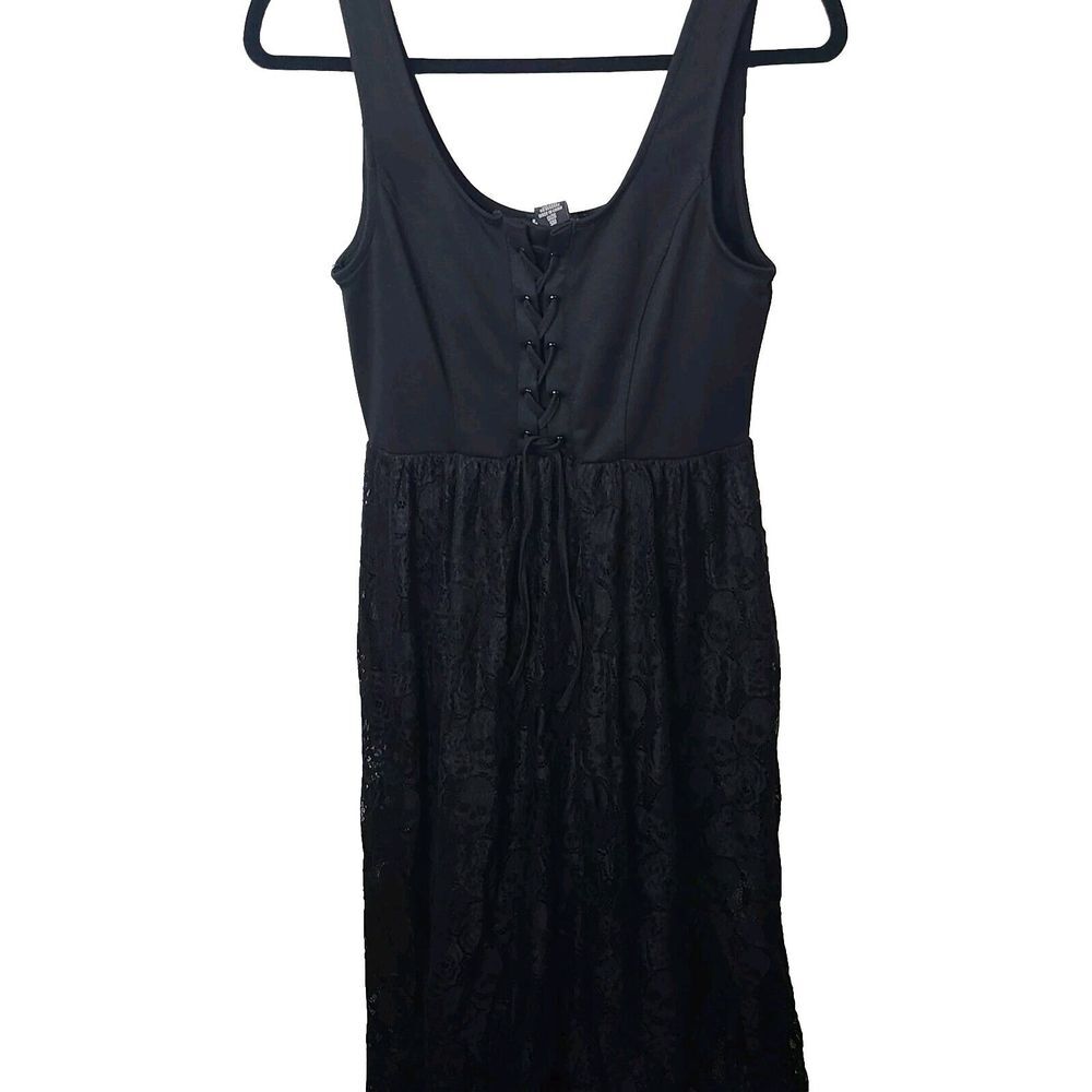 NWT Hot‎ Topic Small Black Lace-Up Skull Lace Maxi Dress Goth Vamp